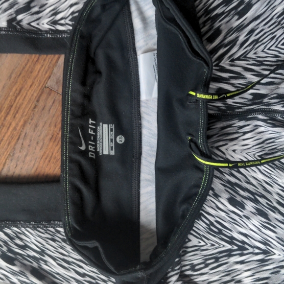 Nike running leggings - Picture 3 of 3